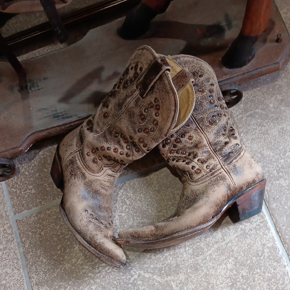 VINTAGE Rudel Handcrafted Leather Boho Studded Cowboy Boots